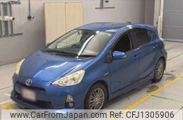 toyota aqua 2013 -TOYOTA--AQUA NHP10-2205526---TOYOTA--AQUA NHP10-2205526-