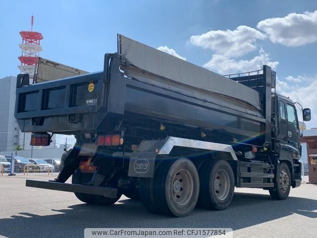 isuzu giga 2012 CFJ1577854 image 2