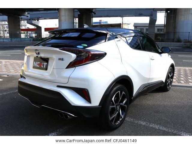 toyota c-hr 2017 quick_quick_DAA-ZYX10_ZYX10-2081265 image 2