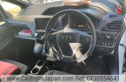 toyota noah 2015 504928-926725