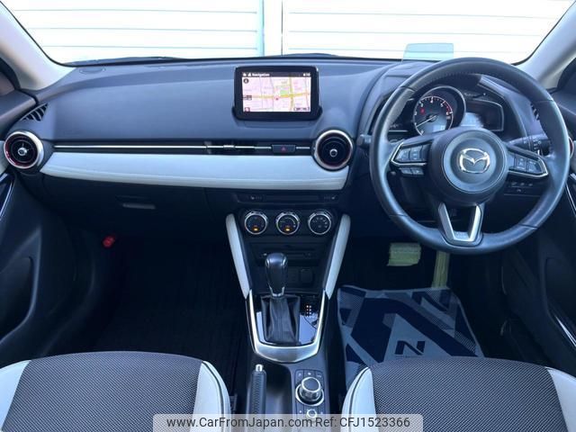 mazda demio 2018 CFJ1523366 image 2