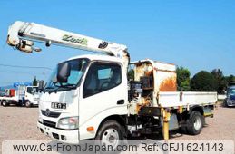hino dutro 2015 CFJ1624143