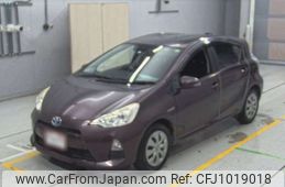 toyota aqua 2014 -TOYOTA--AQUA DAA-NHP10--NHP10-2311935---TOYOTA--AQUA DAA-NHP10--NHP10-2311935-