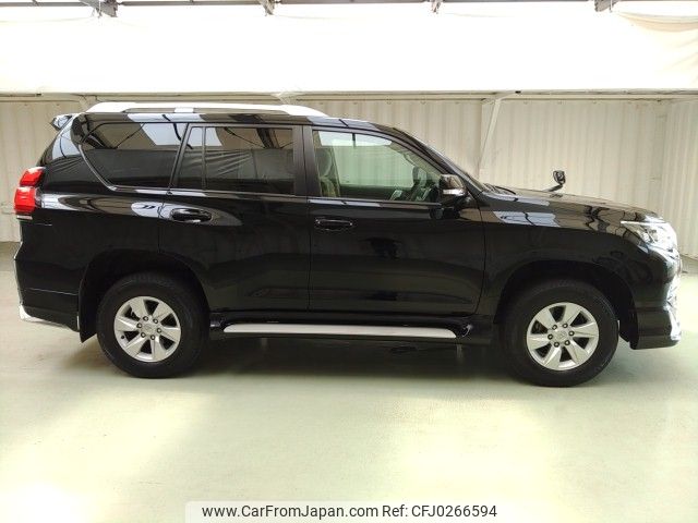 toyota land-cruiser-prado 2019 ENHANCEAUTO_1_ea288676 image 2