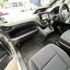 toyota voxy 2018 CARSENSOR_JP_AU6358325591 image 41