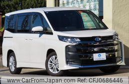 toyota noah 2023 quick_quick_6AA-ZWR90W_ZWR90-0132219