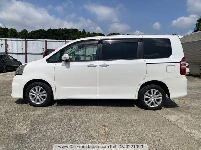 toyota noah 2012 NIKYO_EN14268 image 2