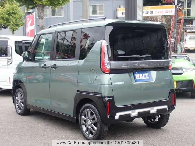 mitsubishi delica 2024 CFJ1805480 image 2