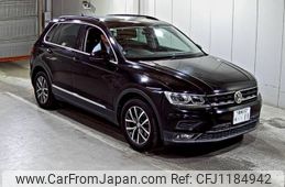 volkswagen tiguan 2018 -VOLKSWAGEN 【愛媛 372ろ11】--VW Tiguan 5NCZE-WVGZZZ5NZJN904272---VOLKSWAGEN 【愛媛 372ろ11】--VW Tiguan 5NCZE-WVGZZZ5NZJN904272-