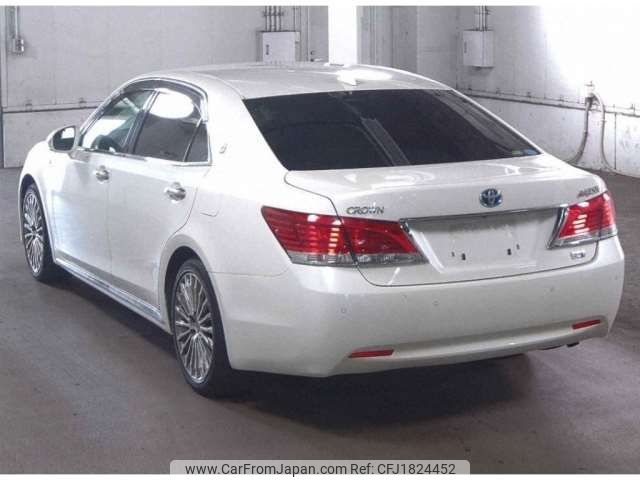 toyota crown-majesta 2016 CFJ1824452 image 2