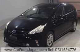toyota prius-α 2011 CFJ1634776