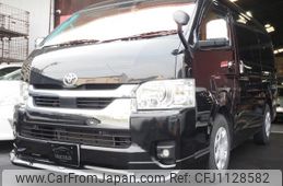 toyota hiace-wagon 2022 GOO_JP_700100243030250425003