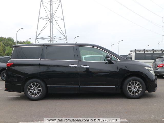 nissan elgrand 2011 NIKYO_XJ15616 image 2