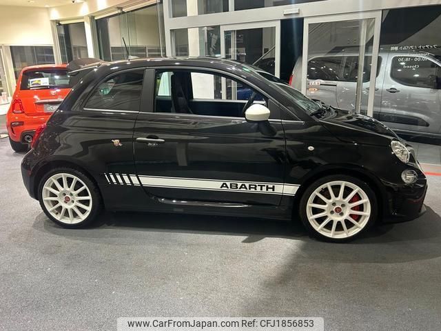 abarth 695 2022 CFJ1856853 image 2