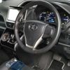 toyota voxy 2022 quick_quick_6AA-ZWR80W_0527181 image 3