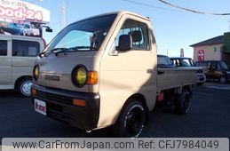 suzuki-carry-truck-1995-4394-car_efd97e45-11ca-47c4-b168-4381a4daee64