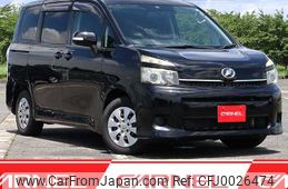 toyota voxy 2011 G00130