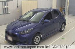 toyota yaris 2023 -TOYOTA--Yaris 6AA-MXPH10--MXPH10-2129807---TOYOTA--Yaris 6AA-MXPH10--MXPH10-2129807-