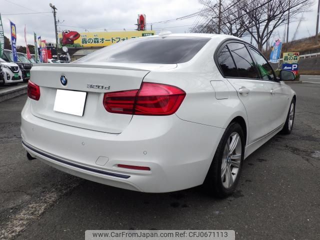 bmw 3-series 2015 quick_quick_3D20_WBA8B52080K433574 image 2