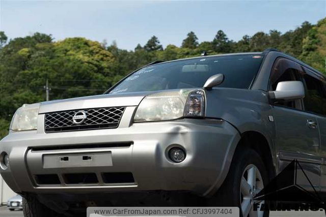 nissan x-trail 2004 FV02-10016 image 1