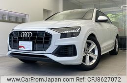 audi-q8-2020-49974-car_f012cfa9-2b3b-4f61-9ebf-8ab39fc40775