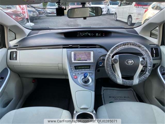 toyota prius 2013 -TOYOTA--Prius DAA-ZVW30--ZVW30-5647563---TOYOTA--Prius DAA-ZVW30--ZVW30-5647563- image 2