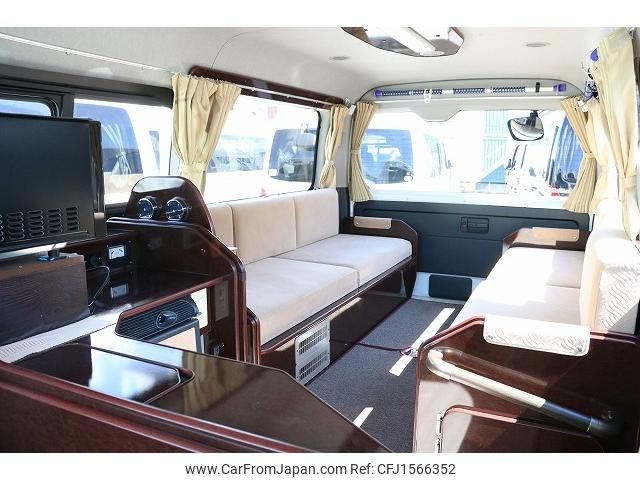 toyota hiace-wagon 2017 CFJ1566352 image 2