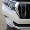 toyota land-cruiser-prado 2020 25631205 image 49