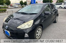 toyota aqua 2013 -TOYOTA--AQUA DAA-NHP10--NHP10-2247910---TOYOTA--AQUA DAA-NHP10--NHP10-2247910-