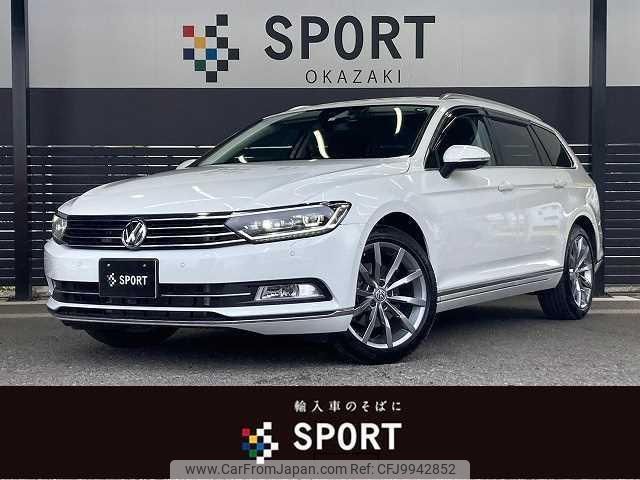 volkswagen passat-variant 2018 quick_quick_LDA-3CDFC_WVWZZZ3CZJE110644 image 1