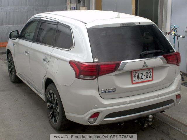 mitsubishi outlander-phev 2017 CFJ1778868 image 2