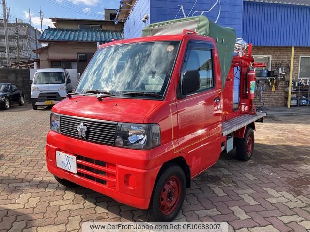 mitsubishi minicab-truck 2002 GOO_JP_700070900030250124001 image 1