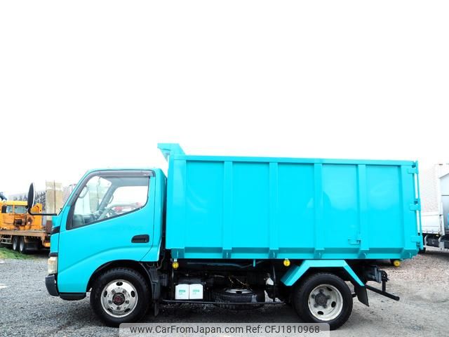 toyota dyna-truck 2004 CFJ1810968 image 2