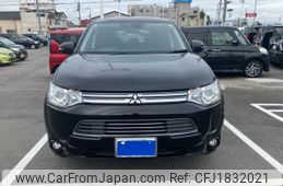 mitsubishi outlander-phev 2013 CFJ1832021