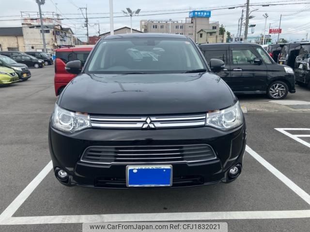 mitsubishi outlander-phev 2013 CFJ1832021 image 1