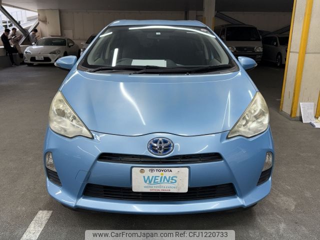 toyota aqua 2012 AF-NHP10-2077156 image 2
