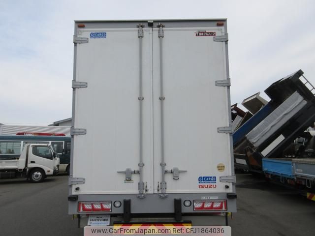 isuzu giga 2016 CFJ1864036 image 2