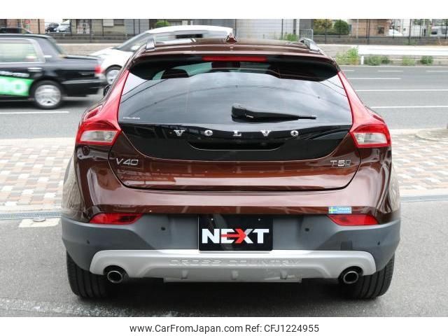 volvo v40 2018 quick_quick_CBA-MB420XC_YV1MZ402CK2172581 image 2