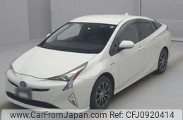 toyota prius 2016 -TOYOTA--Prius DAA-ZVW55--ZVW55-8004288---TOYOTA--Prius DAA-ZVW55--ZVW55-8004288-