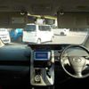 toyota voxy 2010 -TOYOTA--Voxy DBA-ZRR75W--ZRR75-0062304---TOYOTA--Voxy DBA-ZRR75W--ZRR75-0062304- image 20