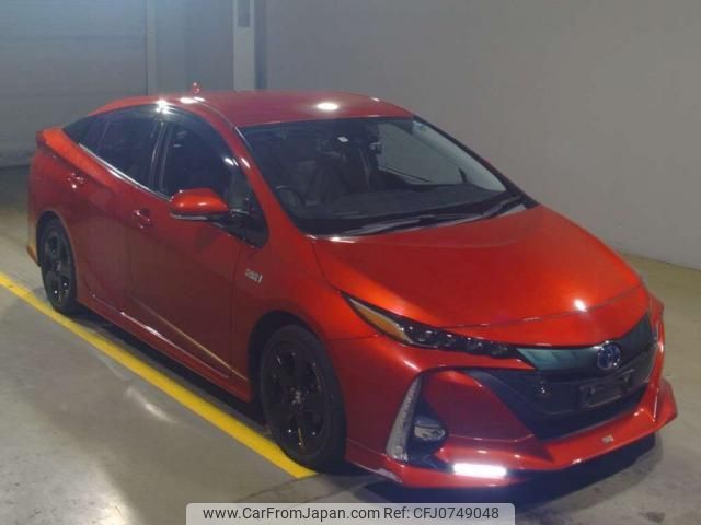 toyota prius-phv 2017 quick_quick_DLA-ZVW52_ZVW52-3067188 image 1