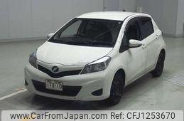 toyota vitz 2012 -TOYOTA--Vitz DBA-KSP130--KSP130-2051320---TOYOTA--Vitz DBA-KSP130--KSP130-2051320-
