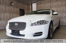 jaguar xj-series 2015 CFJ1582595