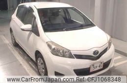 toyota vitz 2012 -TOYOTA--Vitz KSP130-2043805---TOYOTA--Vitz KSP130-2043805-