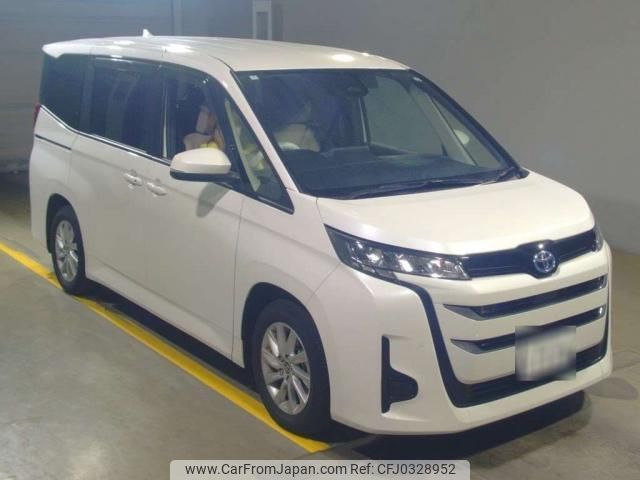 toyota noah 2024 quick_quick_6AA-ZWR90W_ZWR90-0173135 image 1