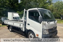 hino dutro 2014 CFJ1456683