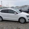 volkswagen polo 2012 -VOLKSWAGEN--VW Polo DBA-6RCBZ--WVWZZZ6RZCU081361---VOLKSWAGEN--VW Polo DBA-6RCBZ--WVWZZZ6RZCU081361- image 16