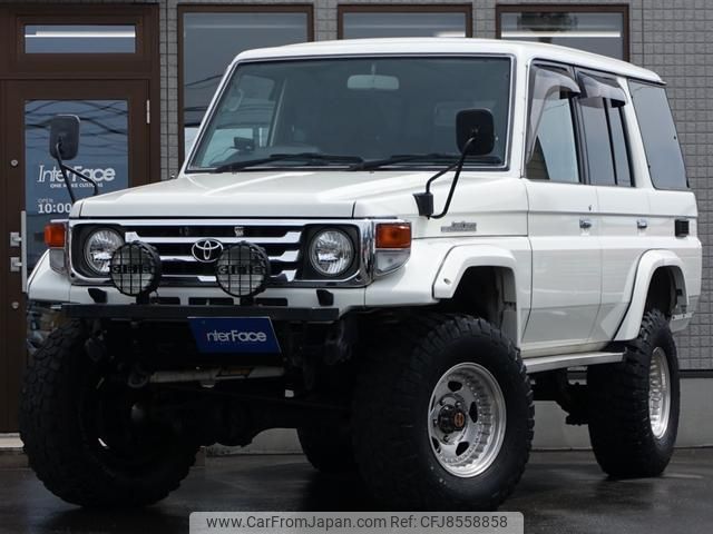 toyota landcruiser-70 2000 quick_quick_HZJ76V_HZJ76-0001902 image 2