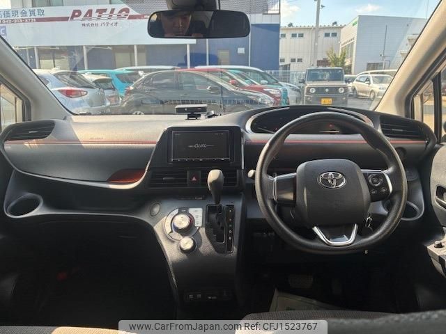 toyota sienta 2022 CFJ1523767 image 2