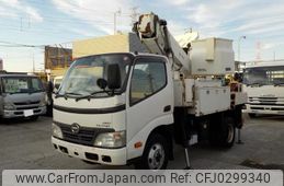 hino dutro 2012 GOO_NET_EXCHANGE_0302609A30241010W001